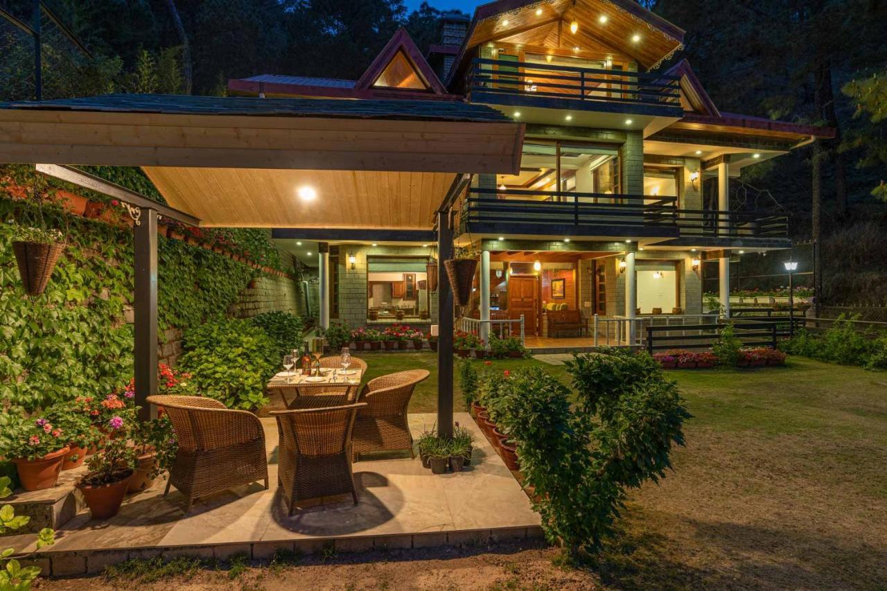 Stayvista At Floradale W Jacuzzi & Wood-Fire Pizza Kasauli Εξωτερικό φωτογραφία