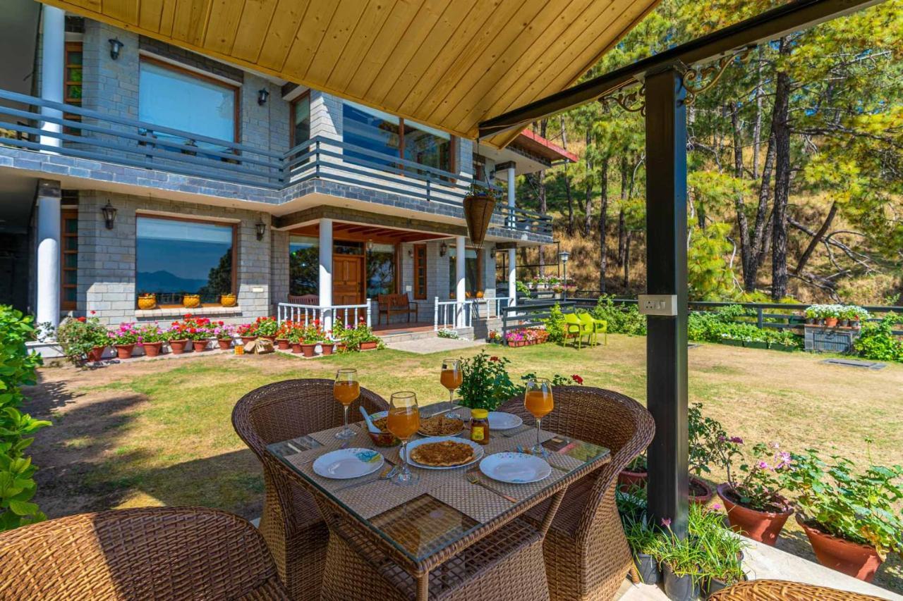 Stayvista At Floradale W Jacuzzi & Wood-Fire Pizza Kasauli Εξωτερικό φωτογραφία